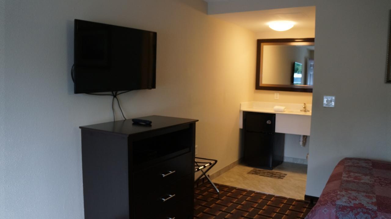 Best Stay Inn Plainville Exterior photo